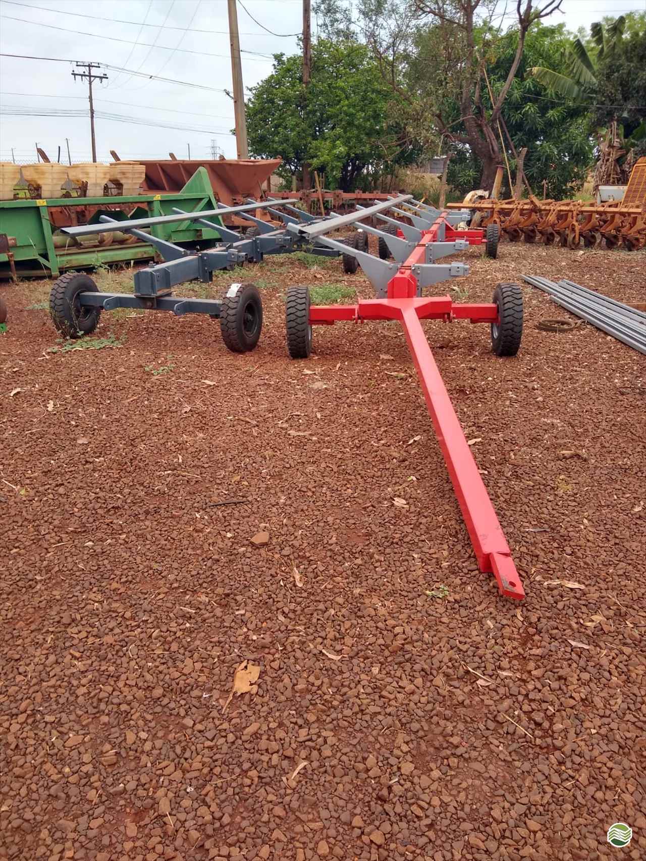 IMPLEMENTOS AGRICOLAS CARRETA AGRÍCOLA PLATAFORMA COLHEITADEIRA Marcão Tratores UBERABA MINAS GERAIS MG